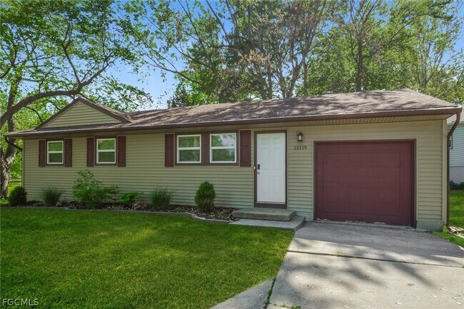 Photo - 5119 5th St W