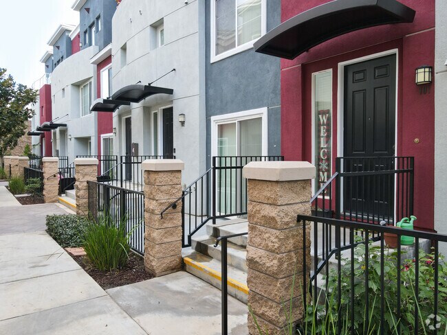 Magnolia Court Townhomes