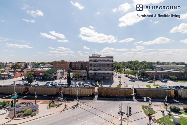 Photo - 100 N Addison Ave Unidad FL5-ID1316