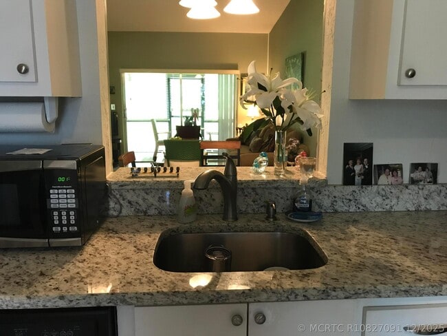 Photo - 18859 Candlewick Dr