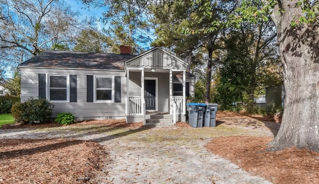 Building Photo - 2116 Roosevelt Dr