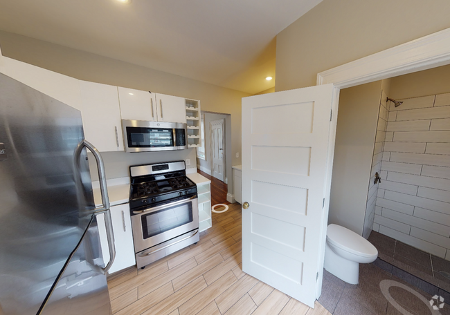Building Photo - 15 Pleasant St Unit 1 Rental