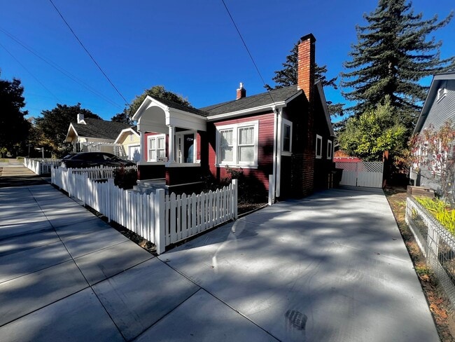 Photo - Charming Petaluma Home Near Downtown