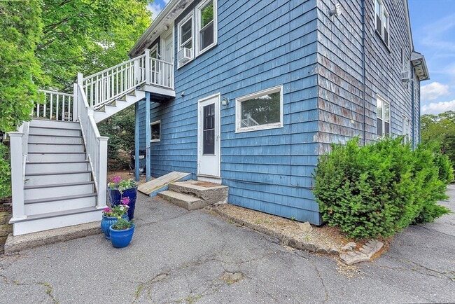 Photo - 137 Central Ave
