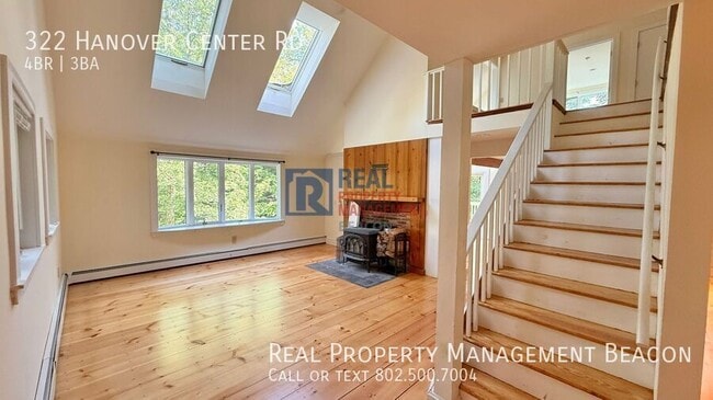 Photo - 322 Hanover Center Rd