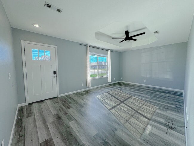 Photo - Available Now! 3 Bedroom, 2 Bathroom in Prime Bentonville Location, w/ Garage and Fenced-in Backy...