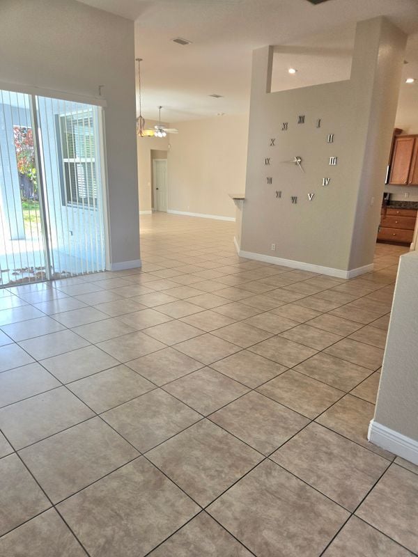 Photo - 2472 SW Valnera St