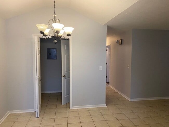 Photo - 3 Bed/2 Bath house for rent in Barnett Bend- Flowood