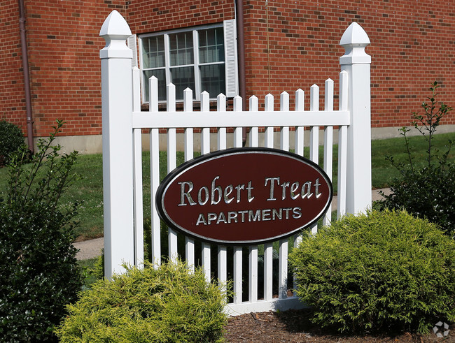 Robert Treat Apartments - Robert Treat Apartments