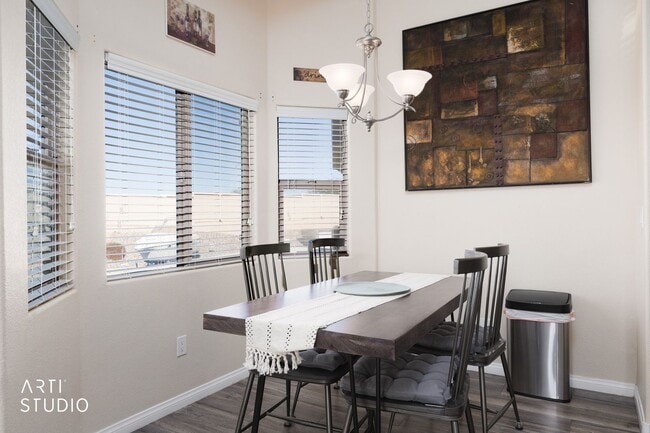 Photo - Beautiful 3-bedroom 2-bathroom located in ...