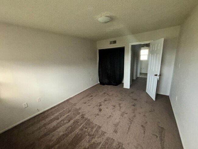 Photo - 2 Bed/1 Bath condo on Las Palmas at Sand Lake Community, Orlando. Unit B