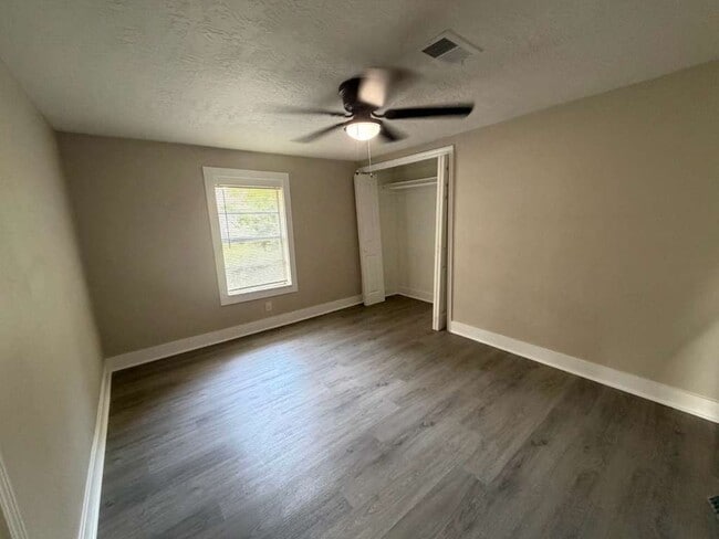 Photo - 2310 Sonny Perkins St