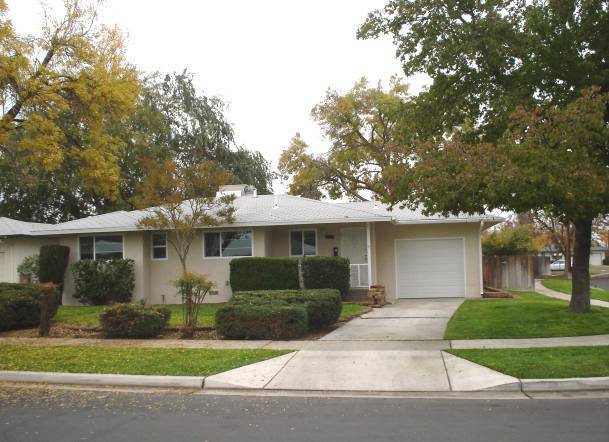 Updated 3 bedroom 2 bathroom home with large backyard, corner lot, close to shopping and schools ... - Updated 3 bedroom 2 bathroom home with large backyard, corner lot, close to shopping and schools ...