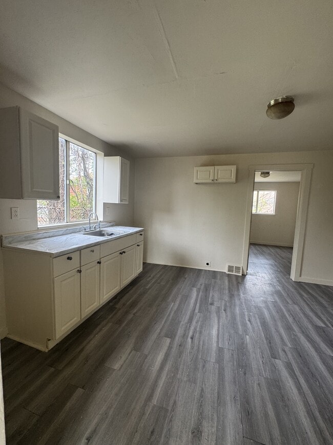 Photo - 1010 Weston Wy