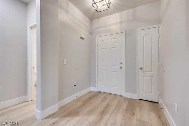 Photo - 1008 Domnus Ln Unidad 201