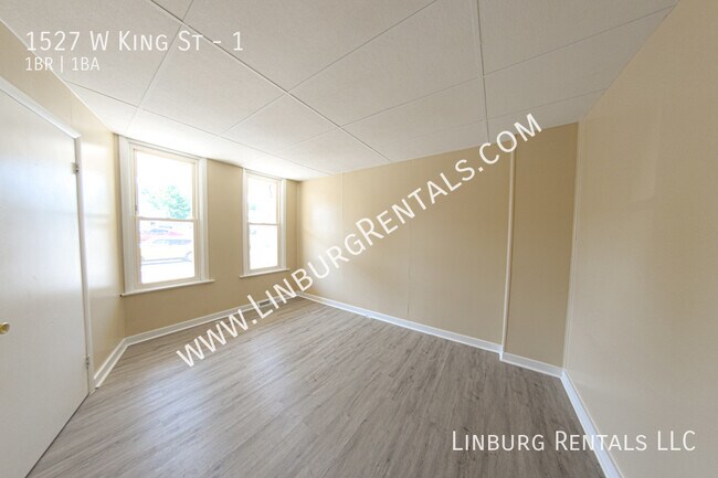 Photo - 1527 W King St Unit 1
