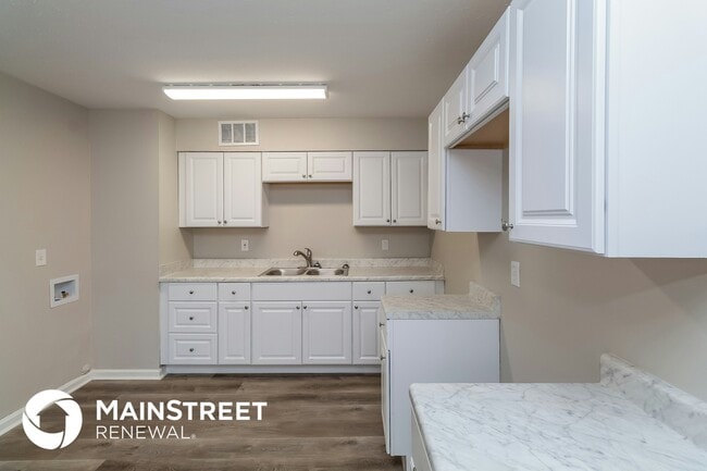 Photo - 453 Charter Ave Casa