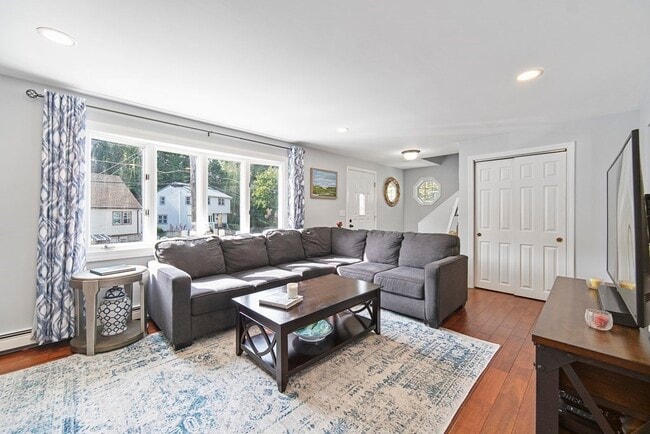 Photo - 188 Gaston St