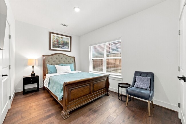 Photo - 2618 McIlhenny St
