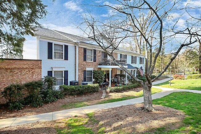 Photo - Spacious 2BR/2BA Condo in Prime South Charlotte Location!
