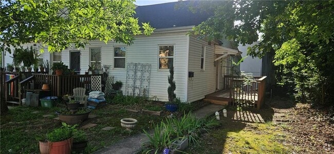 Building Photo - 628 Whitham Ave Rental