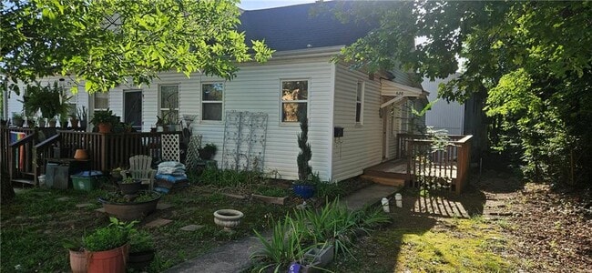 Building Photo - 628 Whitham Ave Rental