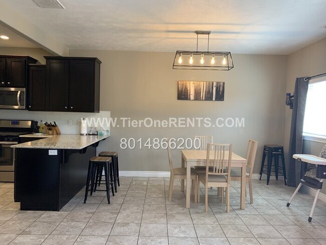 Photo - This property offers a NO DEPOSIT option available for qualified renters!