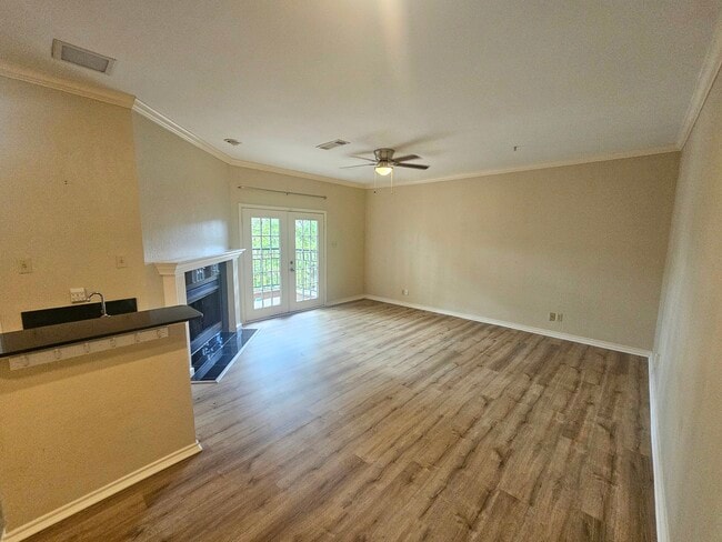 Photo - 6004 Auburndale Ave Unit C