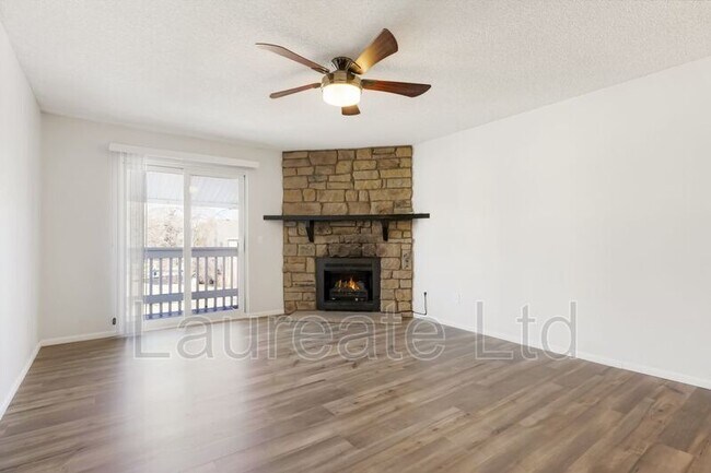 Photo - 8555 S Fairmount Dr