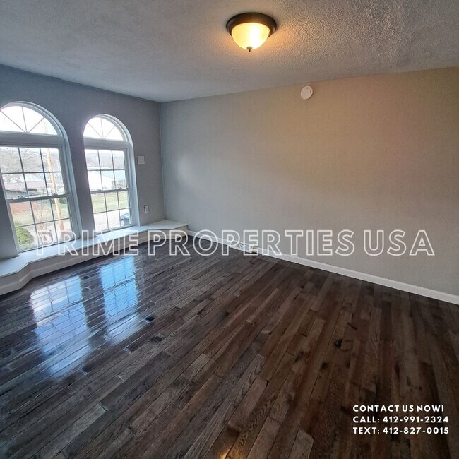 Photo - 223 Columbia Dr