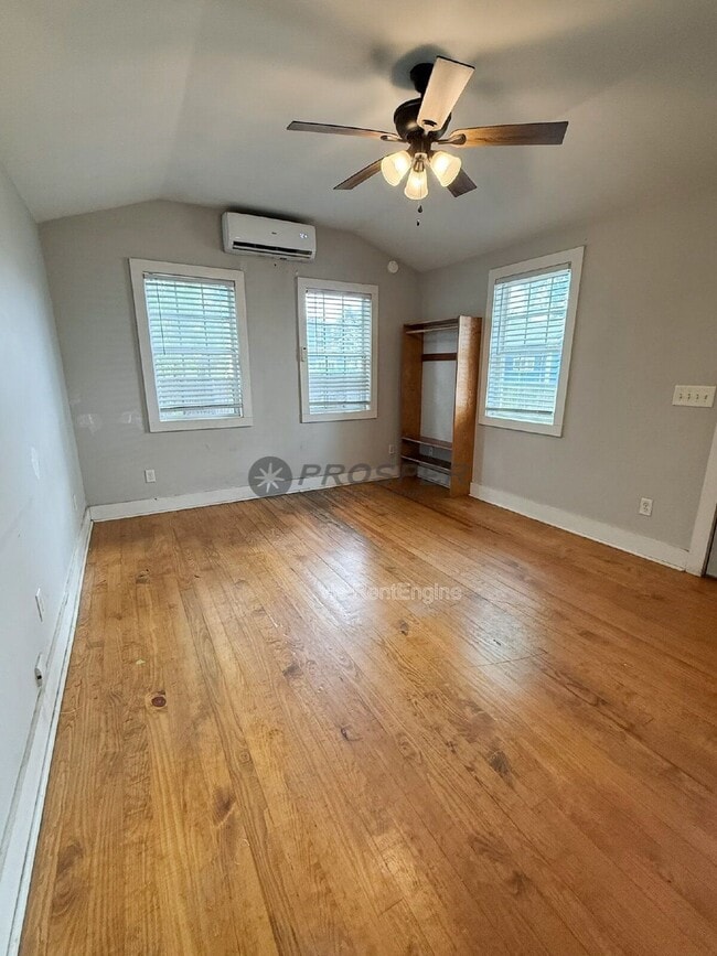 Photo - 53 Cypress St