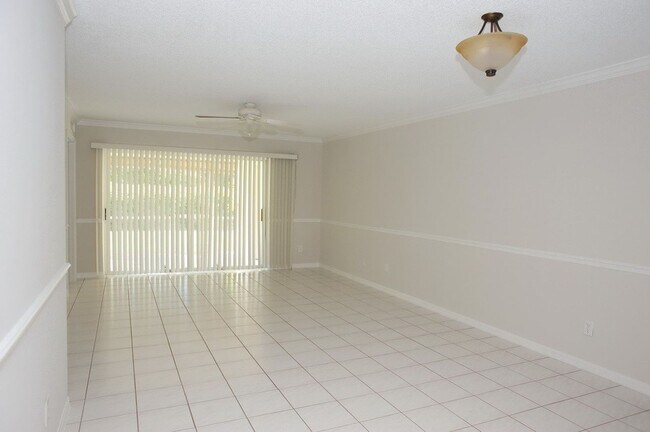 Photo - ANNUAL RENTAL - 2 Bedroom, 2 Bath Condo in...