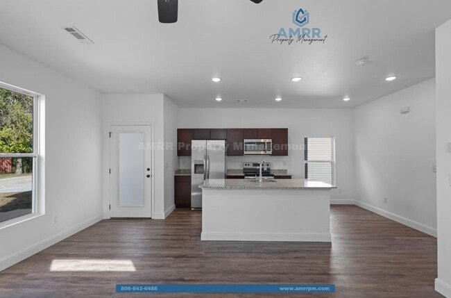 Photo - Now Pre-leasing: 3 bedroom new build in Featherston Village!