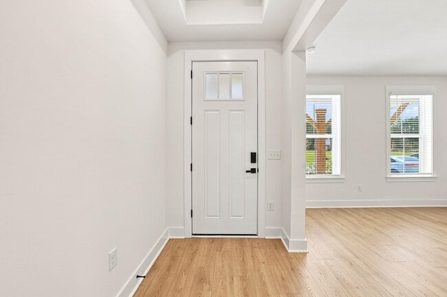Photo - 3084 Claredon St