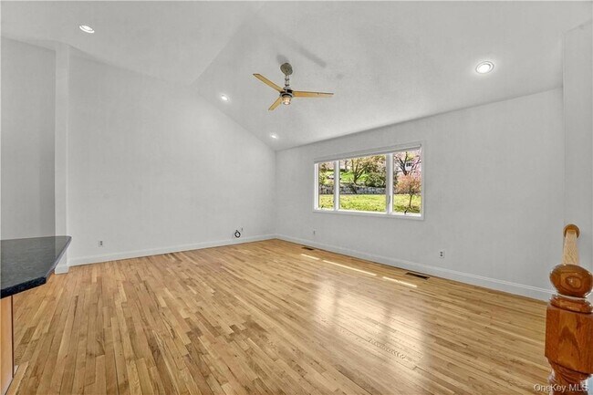 6 Scarborough Cir