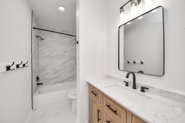 Photo - 17310 Pastoria Dr