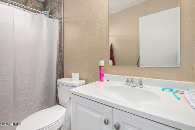 Photo - 2235 N 28th St Unit 2