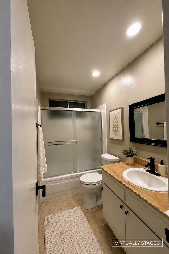 8542 Emerson Cir Unidad 2
