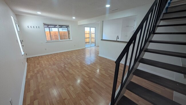 Photo - 2125 S Division Ave Unit 2125 S Division Ave