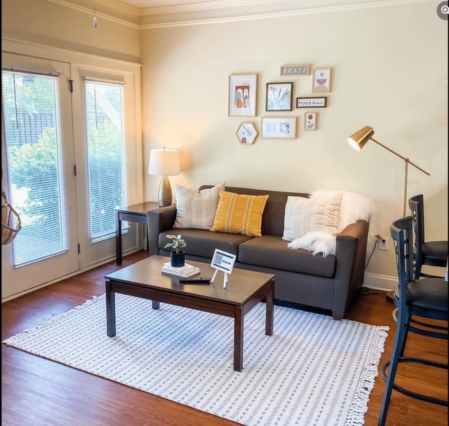 Photo - 1929 Bluff Rd Unidad 186