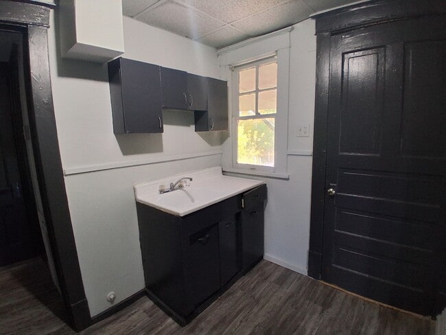 Photo - 503.5 Collett-