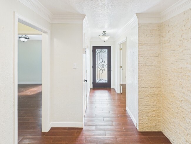 Photo - 13010 Foxburo Dr
