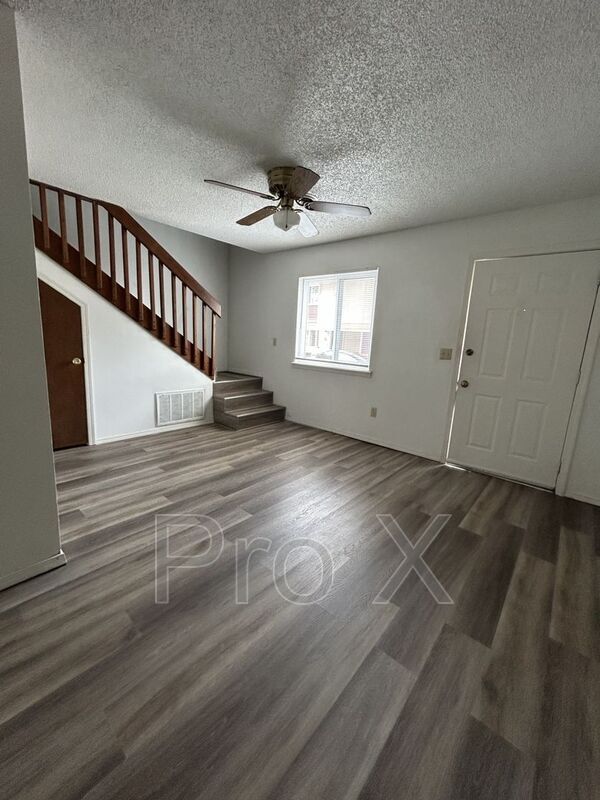 Photo - 1108 S Joplin St