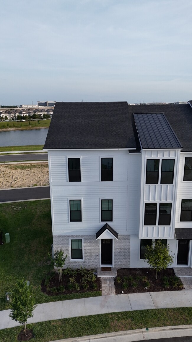 Photo - 15064 Grove Lake Dr