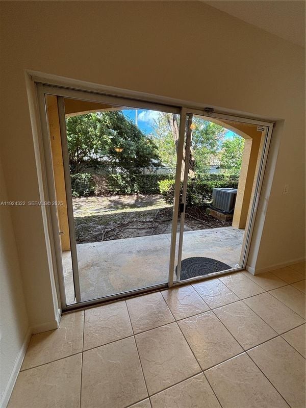 Photo - 6533 Catalina Ln Unit TOWNHOUSE