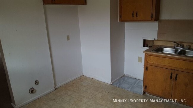 Photo - 718 W 4th St Unidad B
