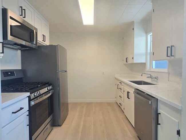 675 Johanna Ave Unit 7
