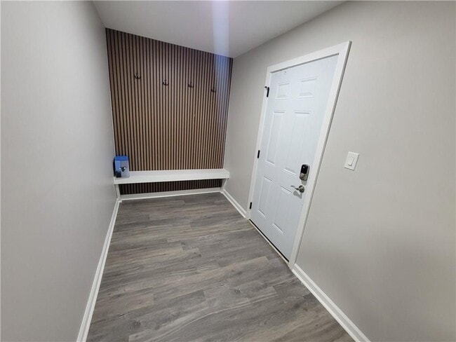 Photo - 783 Rebecca St NW