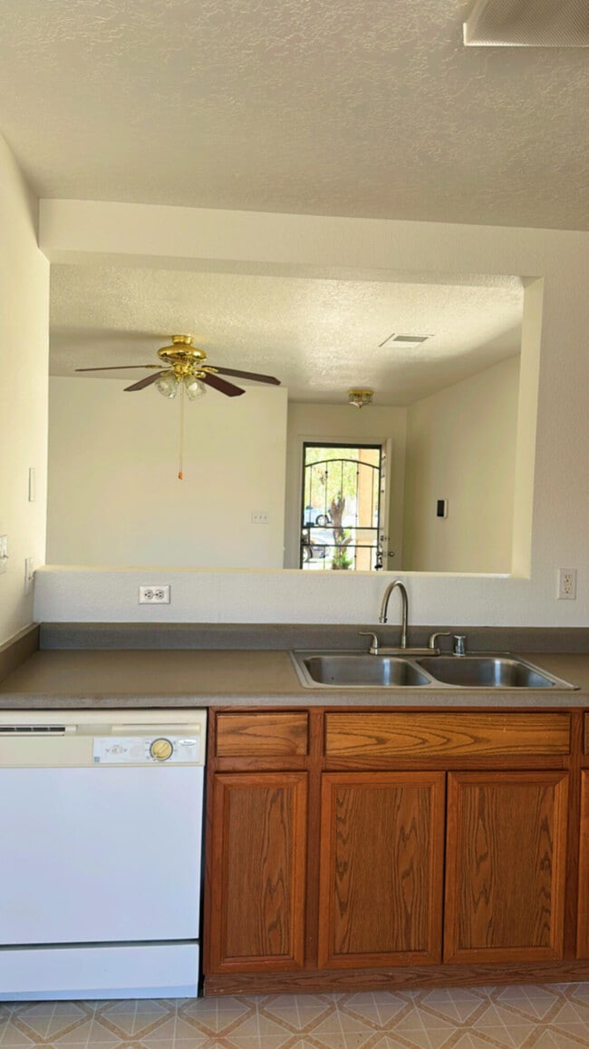Photo - 9623 Gemstone Rd SW