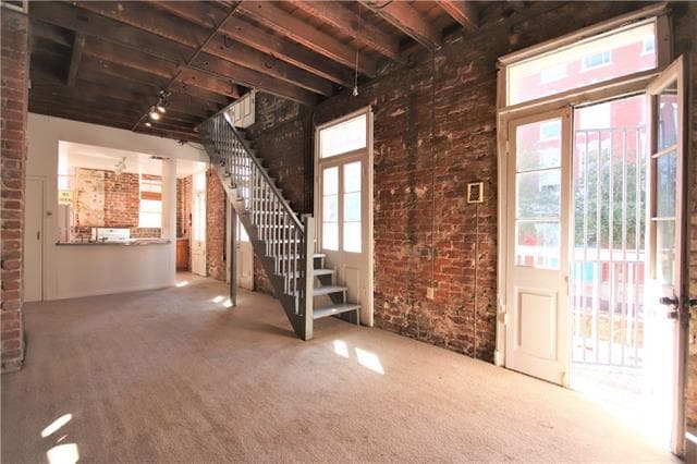 Photo - 541 St Joseph St